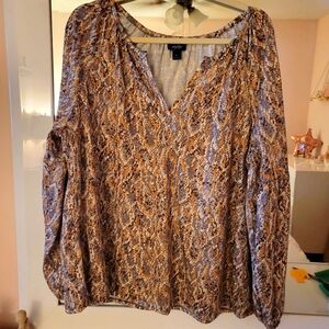 Daytrip Women's Snake Print Blouse